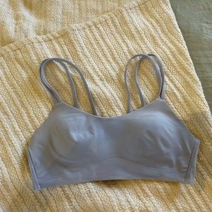 Lululemon like a cloud bra